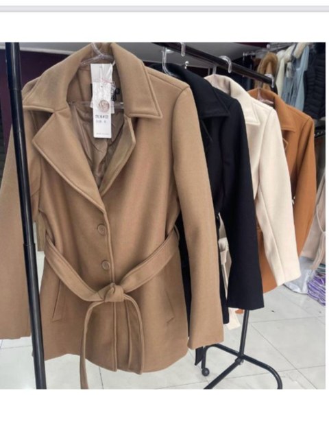 CASACO FEMININO EM LÃ BATIDA COM DETALHE ACINTURADO