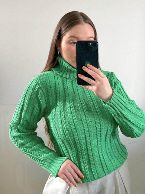 Blusa Trança Gola Alta