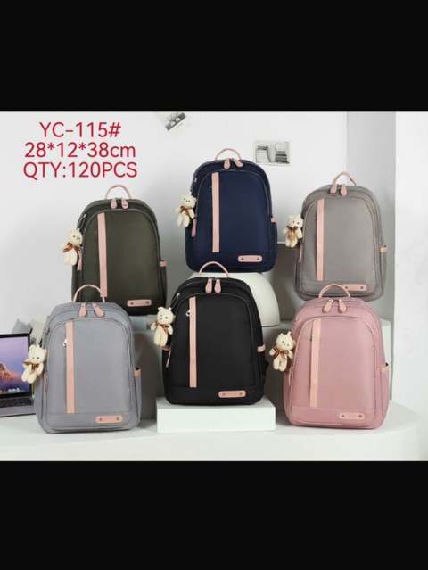 Mochila com chaveiro