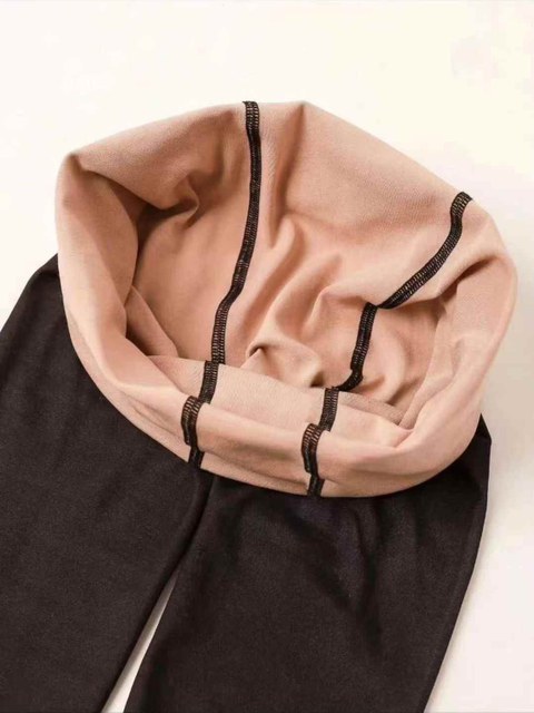 Meia-Calça Fio 40 Translúcida cor de Pele e Preto