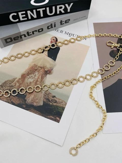 Cinto de corrente com strass