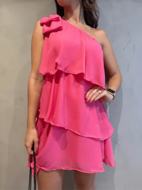 Vestido Curto Babados Laço Um ombro