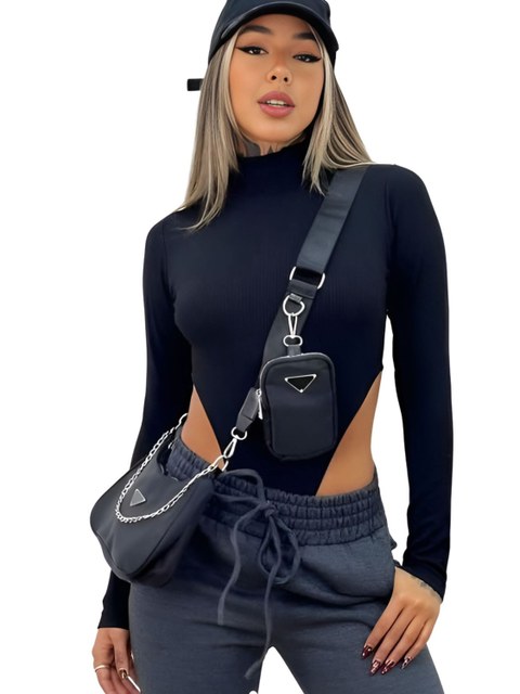 Body cavado manga longa com gola alta