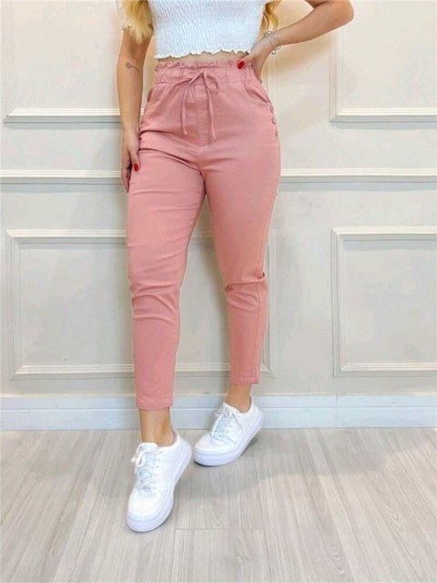 Calça feminina de Sarja com botão com bolsa