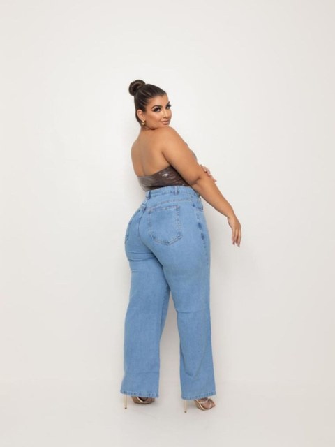 Calça Jeans Feminina Plus Size Cintura Alta Wideleg