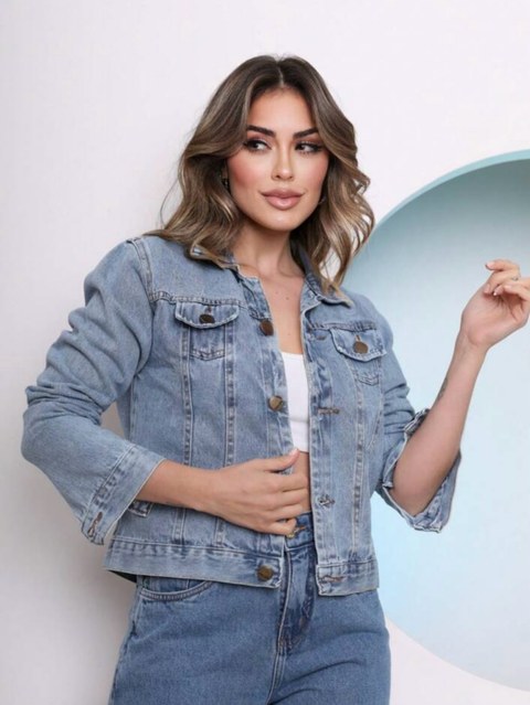 Jaqueta jeans feminina lavagem média