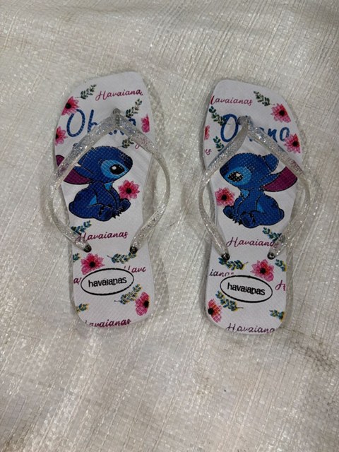 Chinelo  Quadrado Stitch Ohana Correia Glitter Tendência