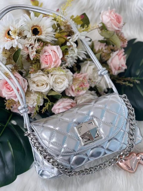 Bolsa com Corrente Matelassê - YS601