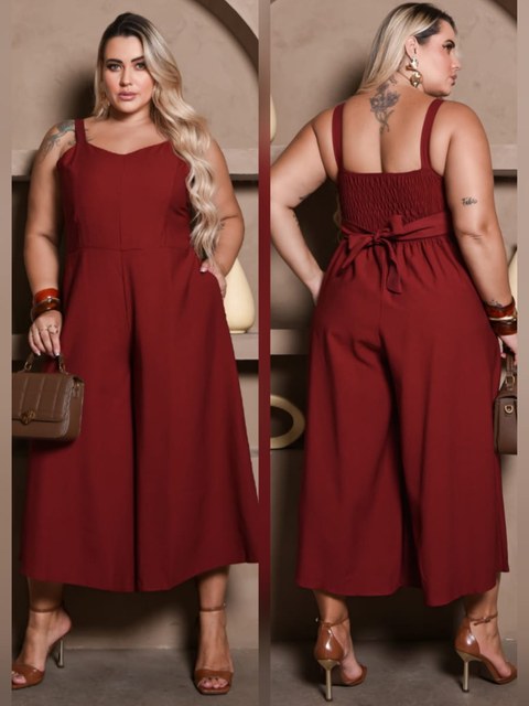 Macacão Pantacourt Divine Midi de Alça,Casual ,Elegante