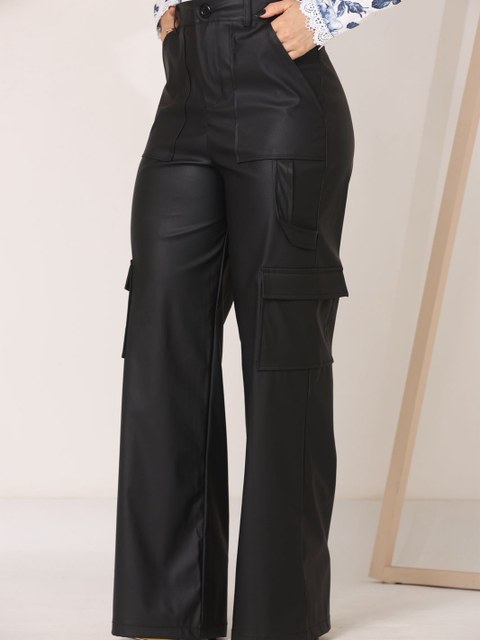 Calça CARGO com bolso Cuerinha exclusiva