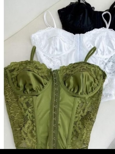 Corset Prada rendado uso exclusivo