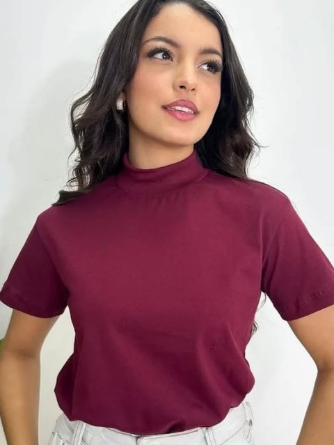 Blusa gola alta manga