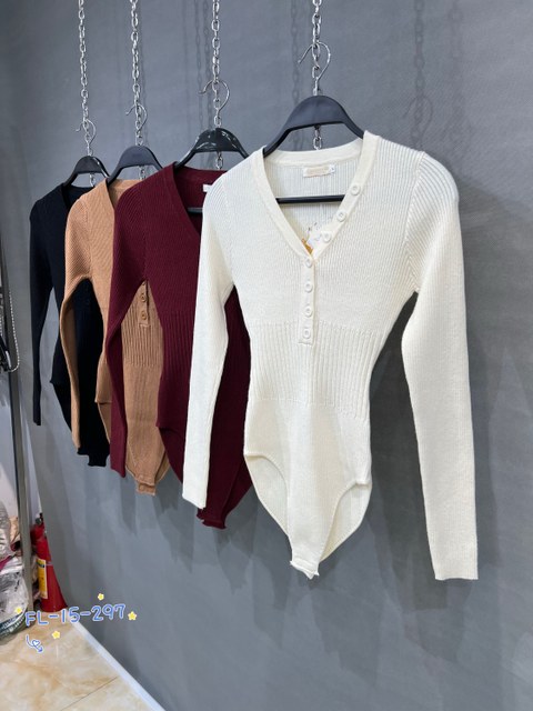 Blusa Bory modal de lã importado Flora 15-297