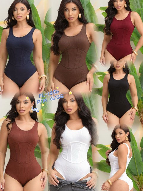 Blusa body em canelado grosso alto em pressão 1856