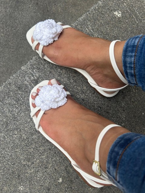 Sandália Rasteira Flor Crochê 142300