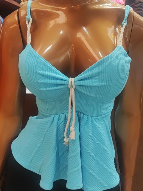 Crooped batinha com detalhes de cordão