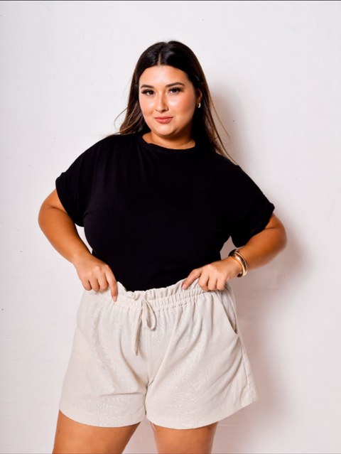 Short Plus Size em Linho