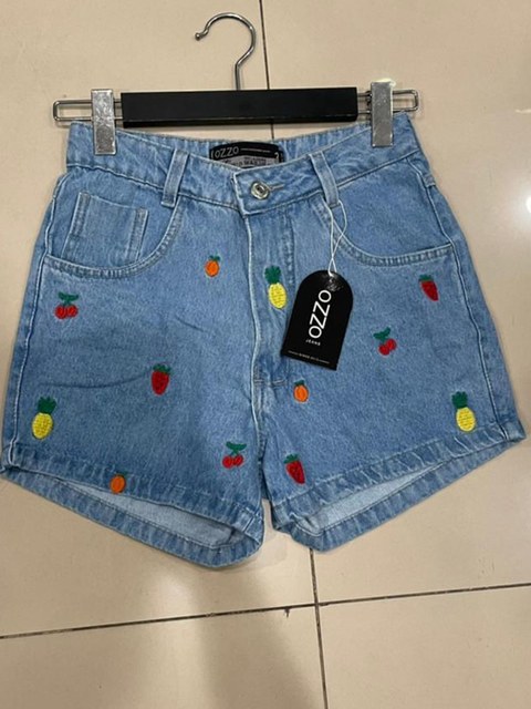 Short bordado frutas 386