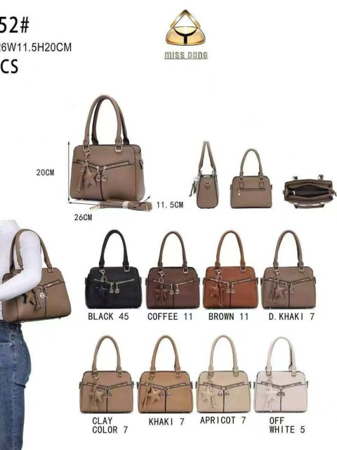 Bolsa média com  chaveiro tem divisória por dentro DF052#