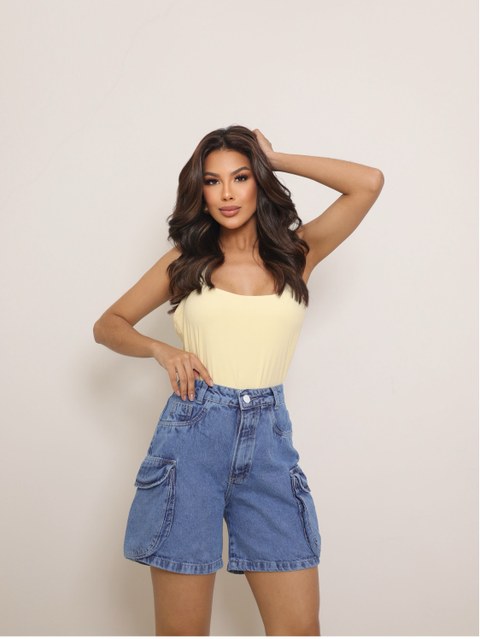 Short jeans cargo feminino