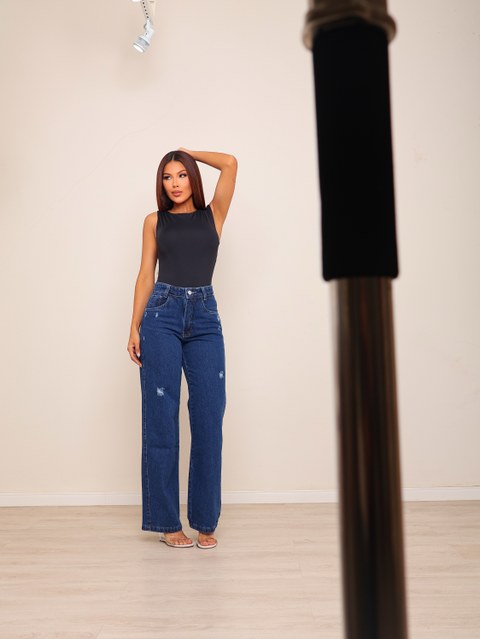 Calça wide leg jeans feminina
