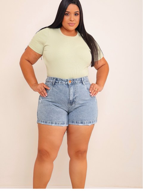 Short jeans feminino plus size