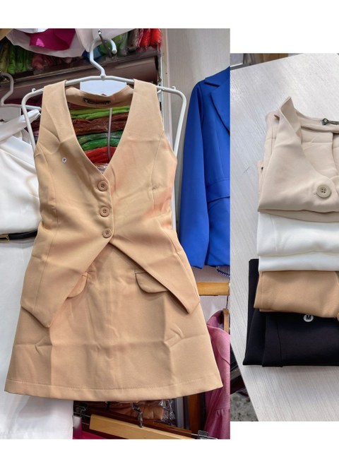 Conjunto colete e saia alfaiataria feminina