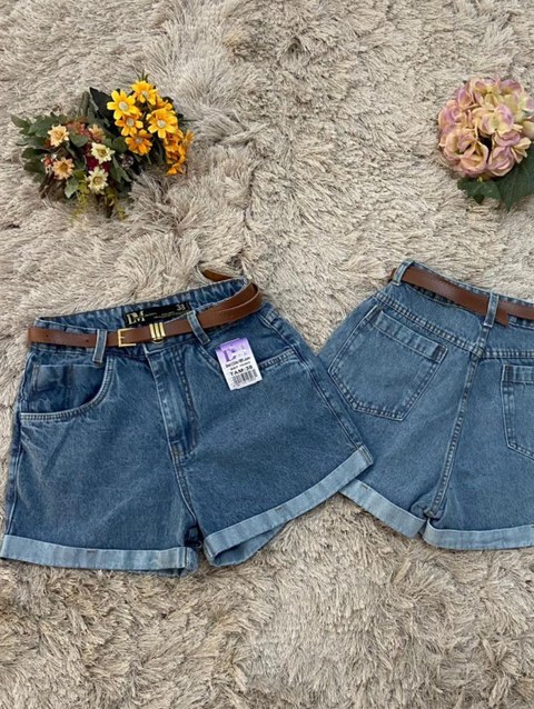 Short jeans feminino com cinto