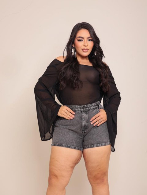 Short jeans feminino plus size