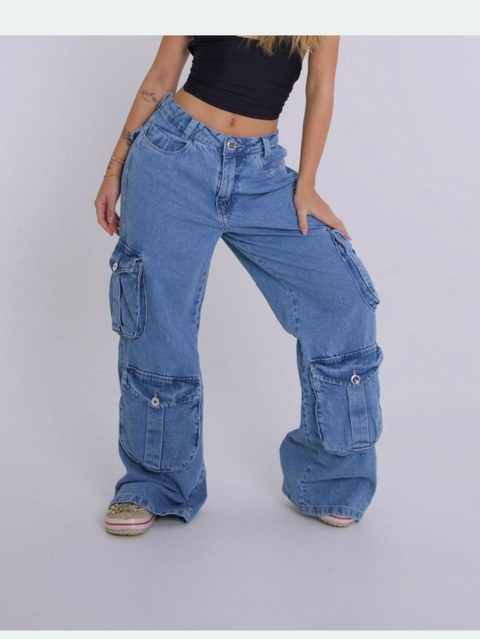 Calça wide leg cargo jeans feminina