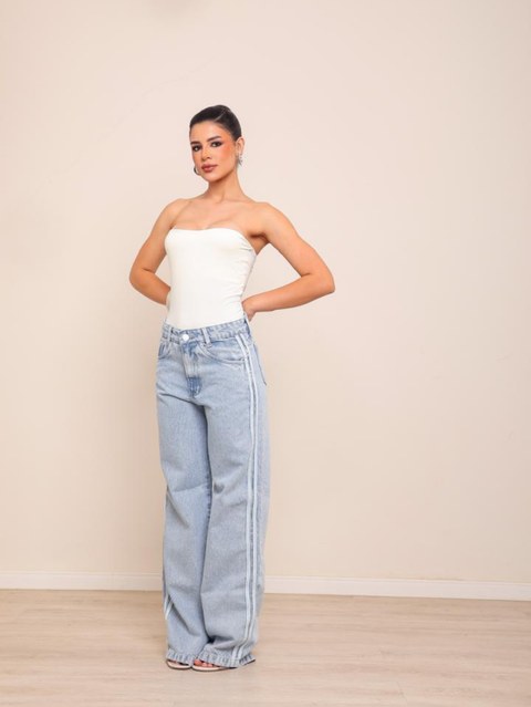 Calça wide leg jeans feminina com linha branca
