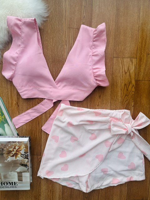 Conjunto  de cropped alfaiataria com bojo+saia com short