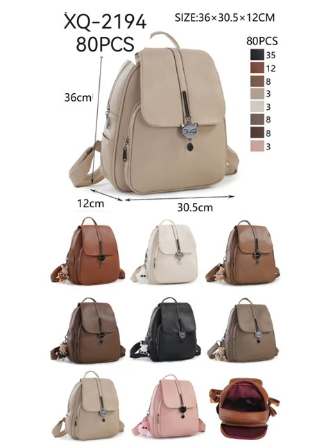 Mochila media com pompom Feminina Oscar Bolsas Modas