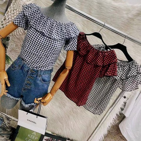 Blusa modelo ciganinha