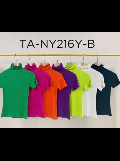 Cropped gola alta manga curta