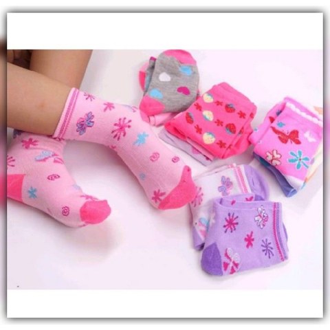 Meias Infantil feminina (4 á 6 anos) kit c/ 12 Pares !!