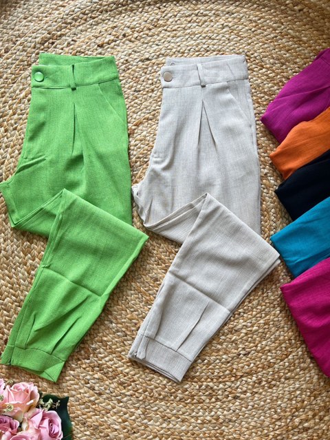 Calça linhão com zíper na perna fashion moda feminina