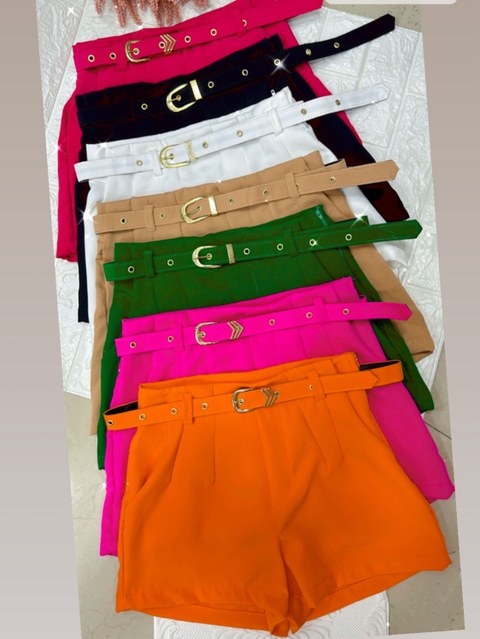 Short  modelo Zara