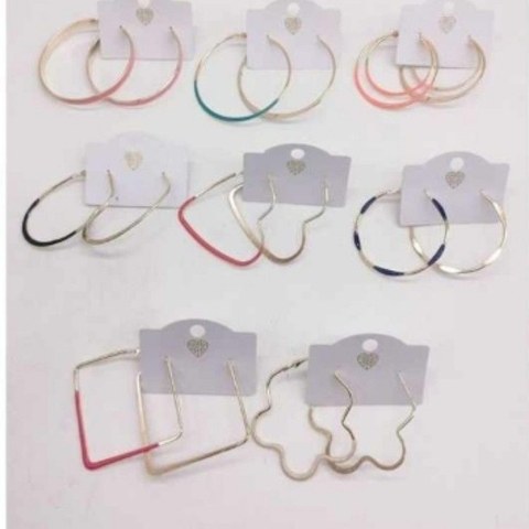 Brinco folheado com resina