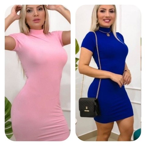 Vestido canelado manga curta