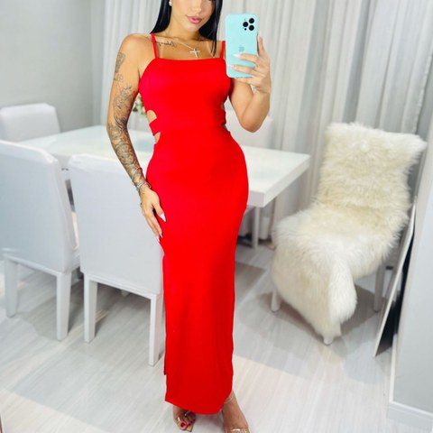 Vestido longo alcinha com abertura lateral e fenda