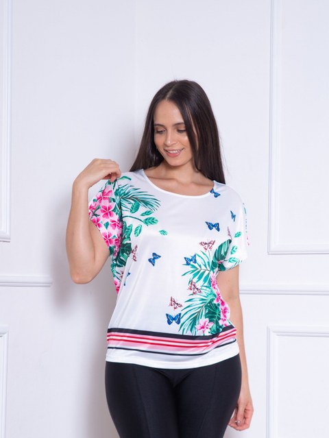 Blusa com manga femenina em floral