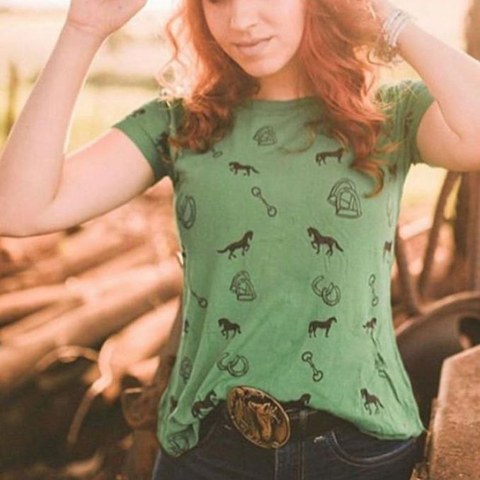 Blusa T-shirt Viscolycra estampas moda Verão Lili moda Feminina