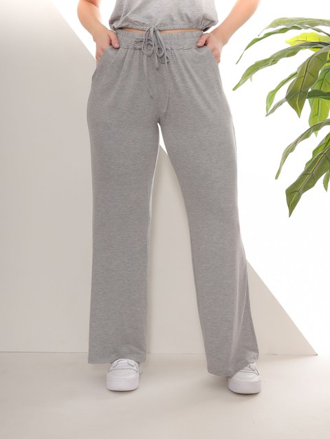 Calça pantalona com bolsas normal