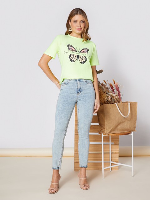 Blusa T-shirt Camiseta 100% Algodão Estampa borboleta colorida Luli Fashion