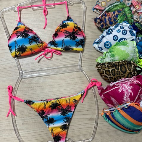 Biquíni estampa variadas Maya modas