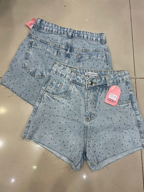 Short com aplicações 2 lados