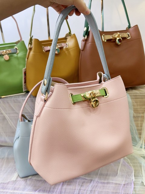 Bolsa feminina 06052