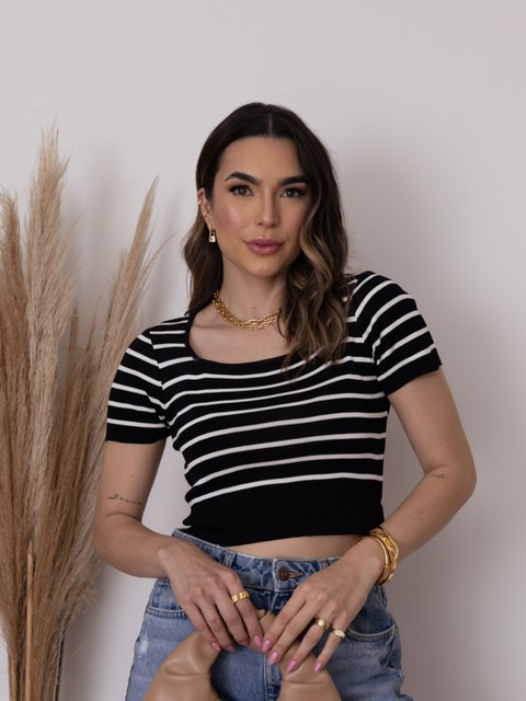 Blusa cropped feminina manga curta tecido modal importado