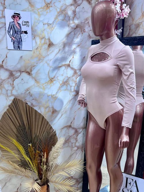 Cor Nude